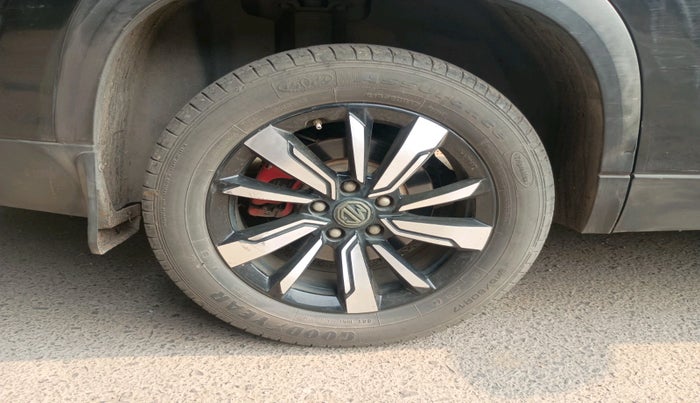 2019 MG HECTOR SHARP 1.5 DCT PETROL, Petrol, Automatic, 43,409 km, tyre