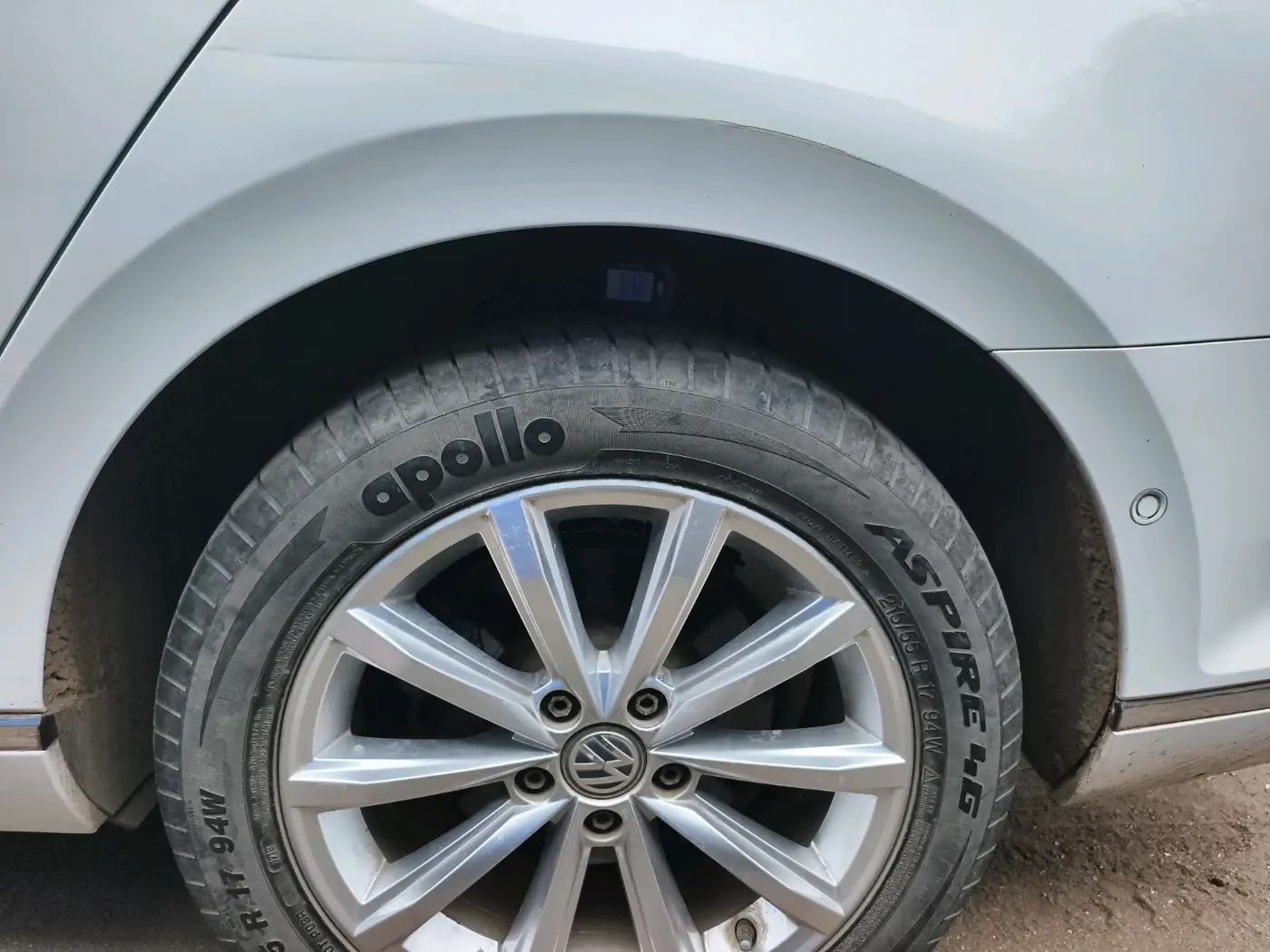 2018 Volkswagen Passat HIGHLINE DSG, Diesel, Automatic, 1,33,051 km, tyre