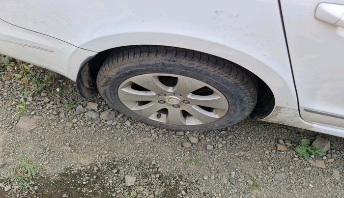 2011 Skoda Superb ELEGANCE 1.8 TSI AT, Petrol, Automatic, 78,297 km, tyre