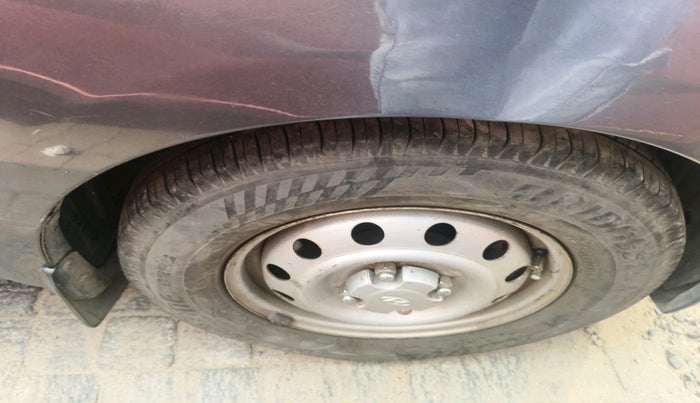 2013 Hyundai i10 MAGNA 1.1, Petrol, Manual, 70,372 km, tyre