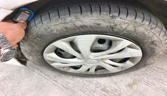 2016 Honda Amaze 1.2L I-VTEC S, Petrol, Manual, 1,45,092 km, tyre