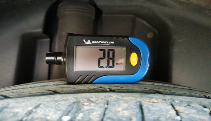 2023 Volkswagen VIRTUS TOPLINE TSI 1.0 AT, Petrol, Automatic, 55,867 km, tyre