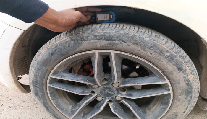 2012 Hyundai i20 MAGNA 1.2, Petrol, Manual, 1,40,883 km, tyre