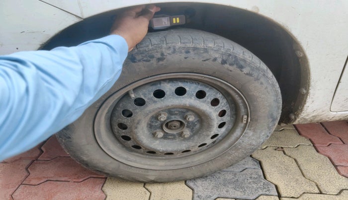 2013 Maruti Wagon R 1.0 VXI, Petrol, Manual, 1,65,992 km, tyre