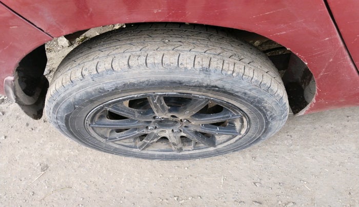 2016 Hyundai Eon ERA +, Petrol, Manual, 56,329 km, tyre