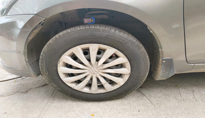 2015 Maruti Swift Dzire VDI, Diesel, Manual, 68,310 km, tyre