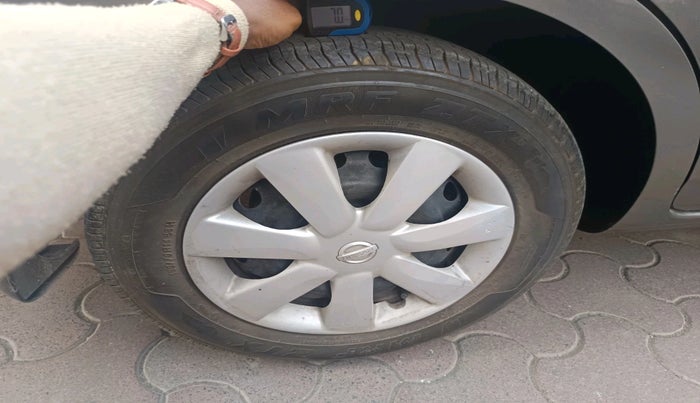 2014 Nissan Sunny XL CVT, Petrol, Automatic, 79,315 km, tyre