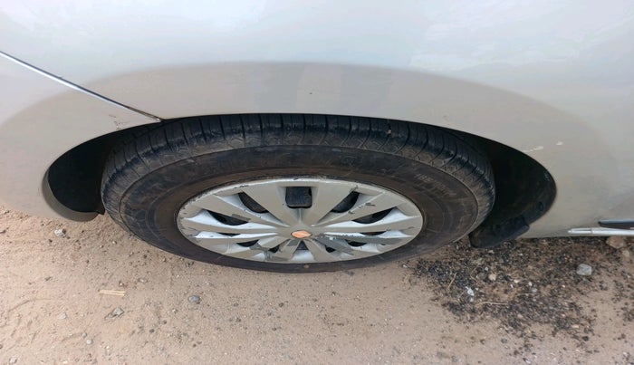 2018 Maruti Dzire VDI, Diesel, Manual, 2,29,230 km, tyre