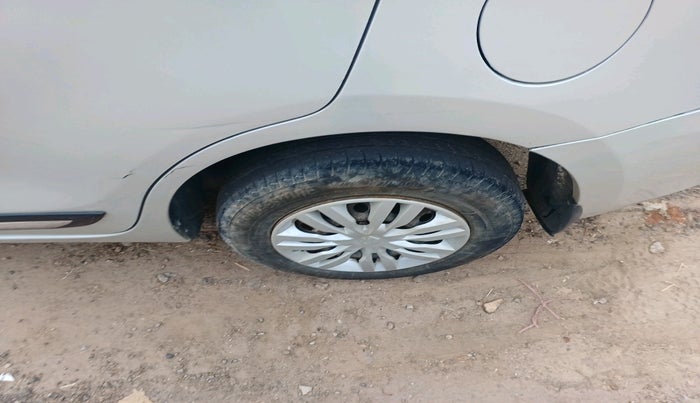 2018 Maruti Dzire VDI, Diesel, Manual, 2,29,230 km, tyre