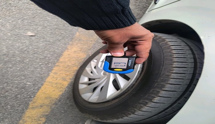 2022 Maruti Ertiga LXI SHVS, Petrol, Manual, 6,420 km, tyre