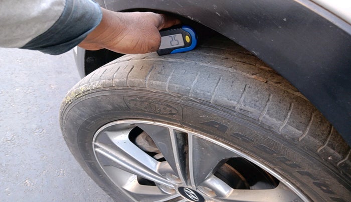 2016 Hyundai Creta SX PLUS AT 1.6 PETROL, Petrol, Automatic, 79,862 km, tyre