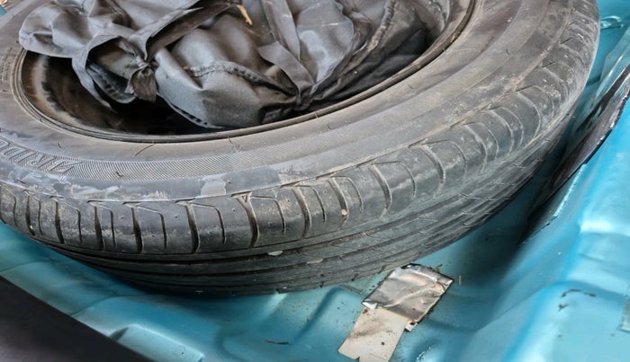 2024 Tata NEXON CREATIVE + SUNROOF 1.5 DIESEL, Diesel, Manual, 14,235 km, tyre