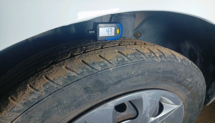 2016 Hyundai Elite i20 SPORTZ 1.2, Petrol, Manual, 63,159 km, tyre