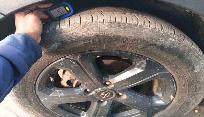 2022 Tata NEXON XZ PLUS (PREMIUM) DIESEL, Diesel, Manual, 75,918 km, tyre