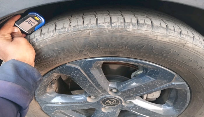 2022 Tata NEXON XZ PLUS (PREMIUM) DIESEL, Diesel, Manual, 75,918 km, tyre