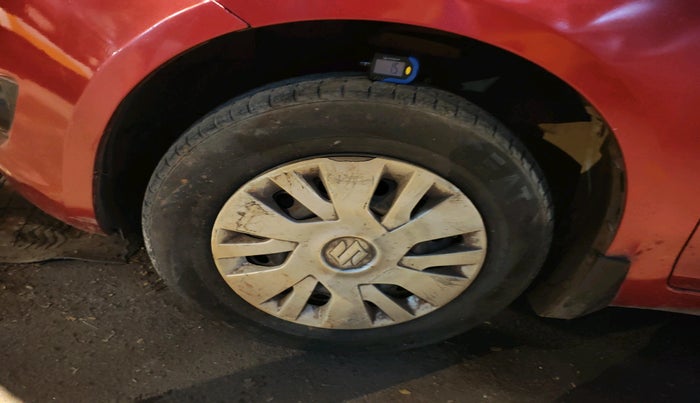 2013 Maruti Swift VXI, Petrol, Manual, 84,473 km, tyre