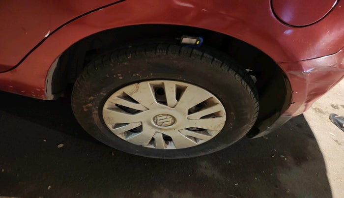 2013 Maruti Swift VXI, Petrol, Manual, 84,473 km, tyre