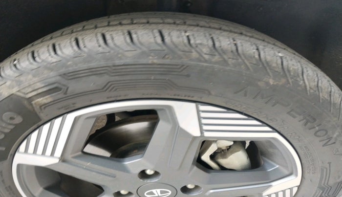 2024 Tata PUNCH EV EMPOWERED PLUS S LONG RANGE 3.3, Electric, Automatic, 27,659 km, tyre