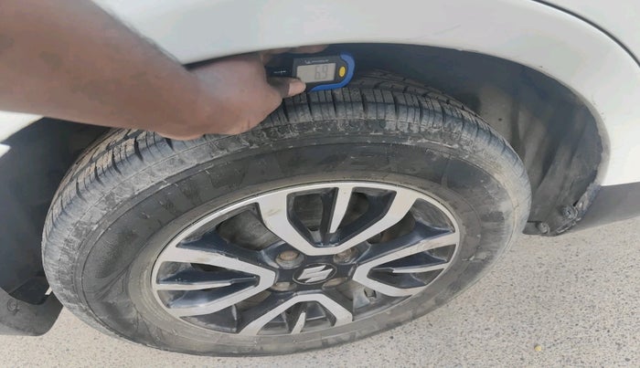 2014 Maruti Swift Dzire VDI, Diesel, Manual, 1,33,763 km, tyre