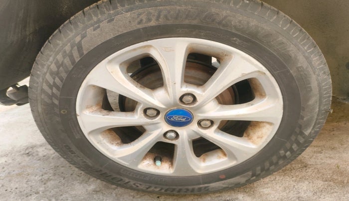 2012 Ford Figo TITANIUM 1.4 DIESEL, Diesel, Manual, 1,08,145 km, tyre