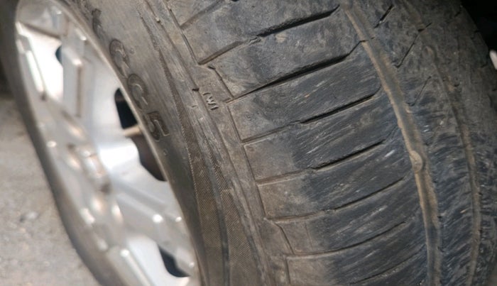 2012 Mahindra Quanto C8, Diesel, Manual, 1,07,061 km, tyre