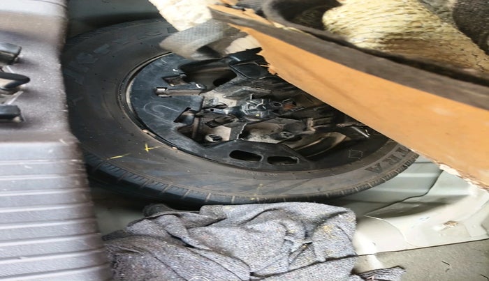 2010 Hyundai i10 SPORTZ 1.2, Petrol, Manual, 81,562 km, tyre