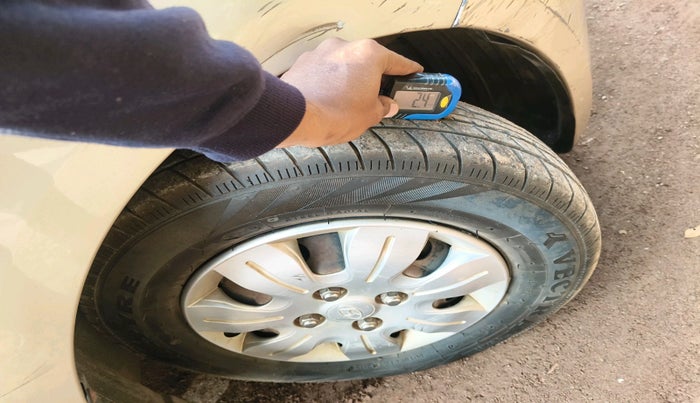 2010 Hyundai i10 SPORTZ 1.2, Petrol, Manual, 81,562 km, tyre