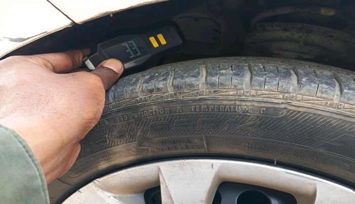 2017 Hyundai Grand i10 MAGNA 1.2 KAPPA VTVT, Petrol, Manual, 1,23,201 km, tyre