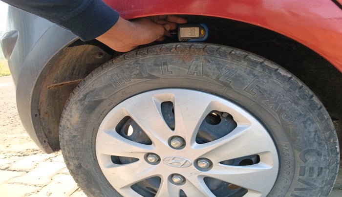 2012 Hyundai i10 MAGNA 1.2, Petrol, Manual, 78,136 km, tyre