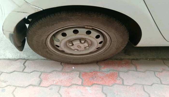 2013 Hyundai i10 ERA 1.1, Petrol, Manual, 66,534 km, tyre