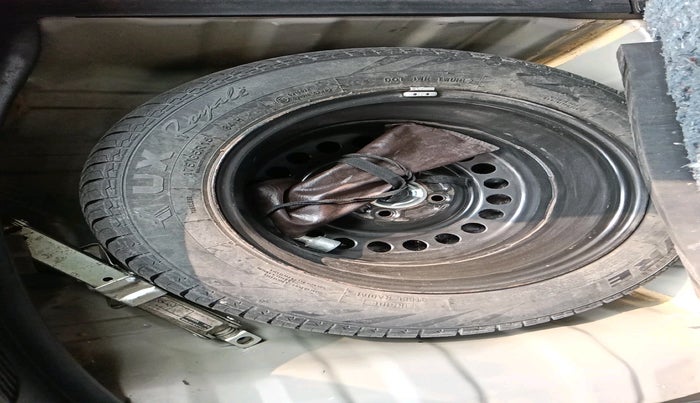 2012 Honda Jazz 1.2L I-VTEC X, Petrol, Manual, 83,946 km, tyre