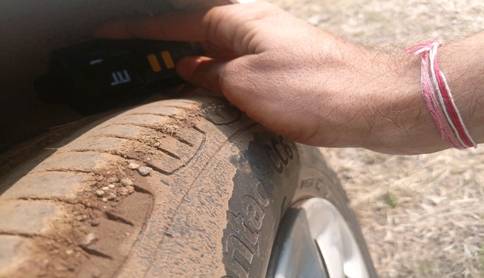 2017 Hyundai Grand i10 SPORTZ (O) 1.2 U2 CRDI, Diesel, Manual, 1,55,938 km, tyre