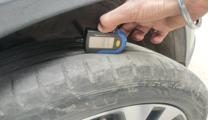 2021 MG HECTOR SHARP 1.5 PETROL CVT, Petrol, Automatic, 1,02,081 km, tyre