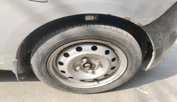 2013 Hyundai i10 ERA 1.1, Petrol, Manual, 34,382 km, tyre