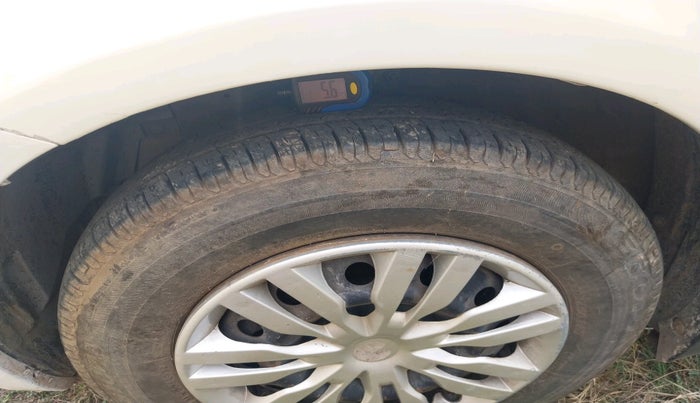 2014 Maruti Swift VXI, Petrol, Manual, 29,638 km, tyre