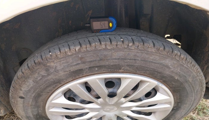 2014 Maruti Swift VXI, Petrol, Manual, 29,638 km, tyre