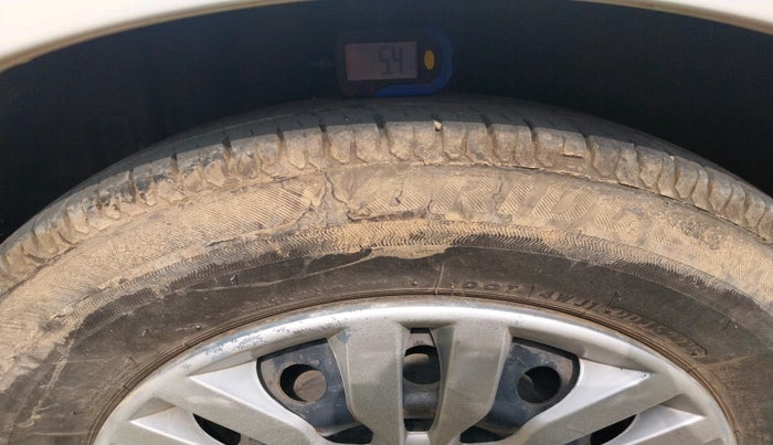 2014 Maruti Swift VXI, Petrol, Manual, 29,638 km, tyre