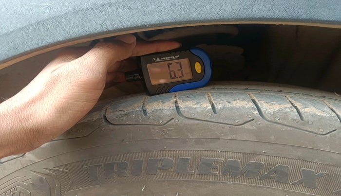 2017 Hyundai Creta SX (O) 1.6 DIESEL, Diesel, Manual, 1,12,174 km, tyre