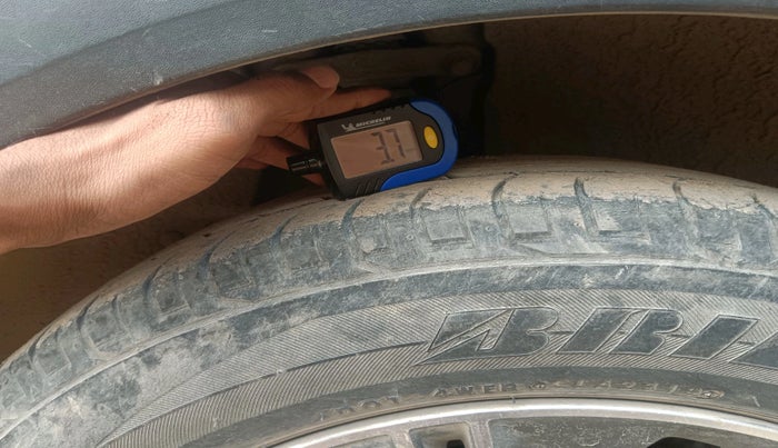 2017 Hyundai Creta SX (O) 1.6 DIESEL, Diesel, Manual, 1,12,174 km, tyre