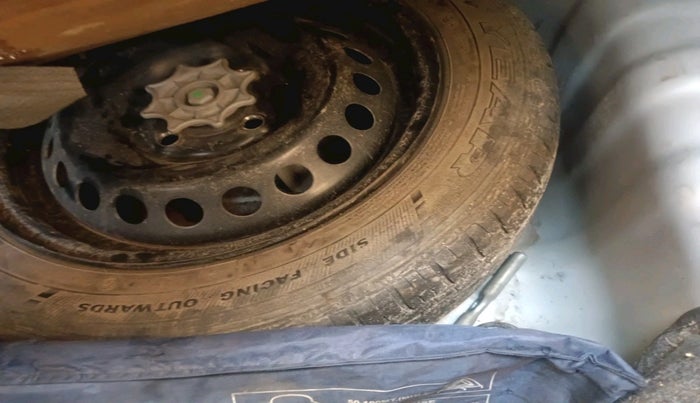 2014 Hyundai Grand i10 ASTA 1.2 KAPPA VTVT, Petrol, Manual, 57,608 km, tyre