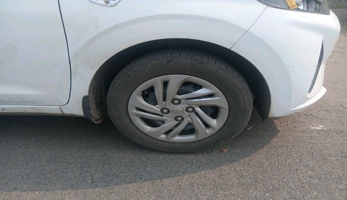 2022 Hyundai AURA S 1.2 CNG, Petrol, Manual, 27,052 km, tyre