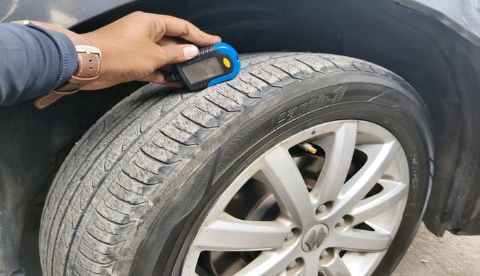 2014 Maruti SX4 ZDI, Diesel, Manual, 80,000 km, tyre