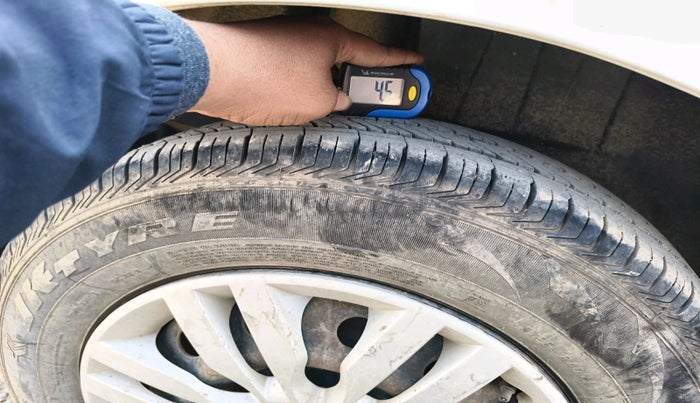 2018 Maruti Dzire VDI, Diesel, Manual, 1,45,160 km, tyre