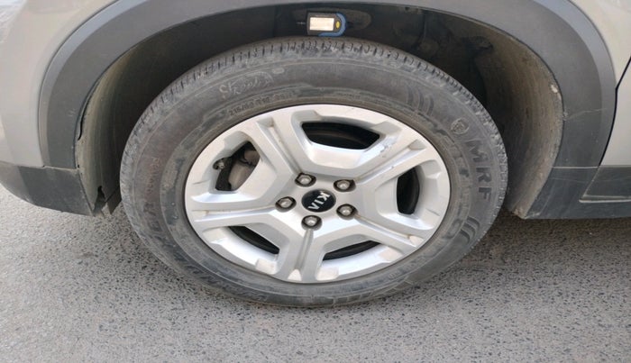 2021 KIA SONET HTX 1.0 IMT, Petrol, Manual, 99 km, tyre