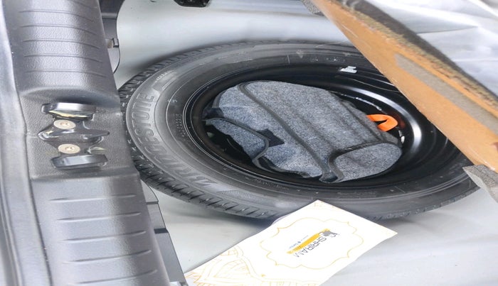 2022 Hyundai NEW I20 ASTA (O) 1.2 AT, Petrol, Automatic, 71,029 km, tyre