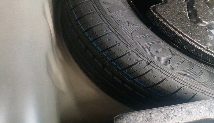 2024 Maruti Ciaz ZETA AT 1.5  SHVS PETROL, Petrol, Automatic, 12,547 km, tyre