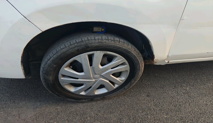 2016 Maruti Alto K10 VXI, Petrol, Manual, 99,619 km, tyre