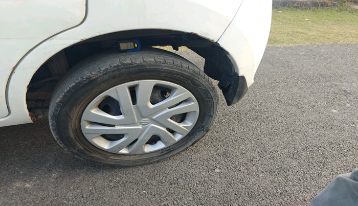 2016 Maruti Alto K10 VXI, Petrol, Manual, 99,619 km, tyre