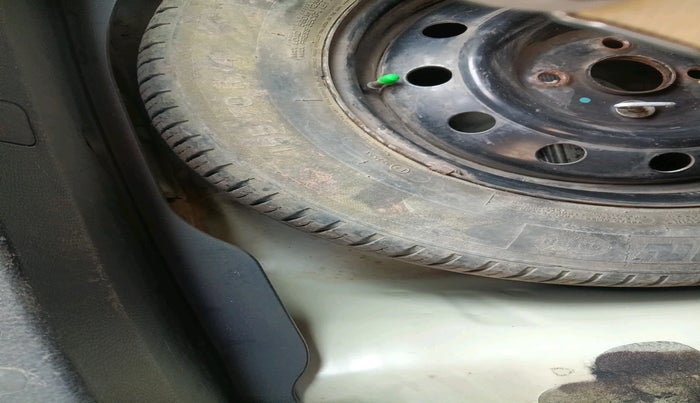 2012 Maruti Swift Dzire VDI, Diesel, Manual, 1,26,632 km, tyre