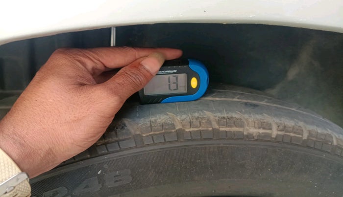 2012 Maruti Swift Dzire VDI, Diesel, Manual, 1,26,632 km, tyre